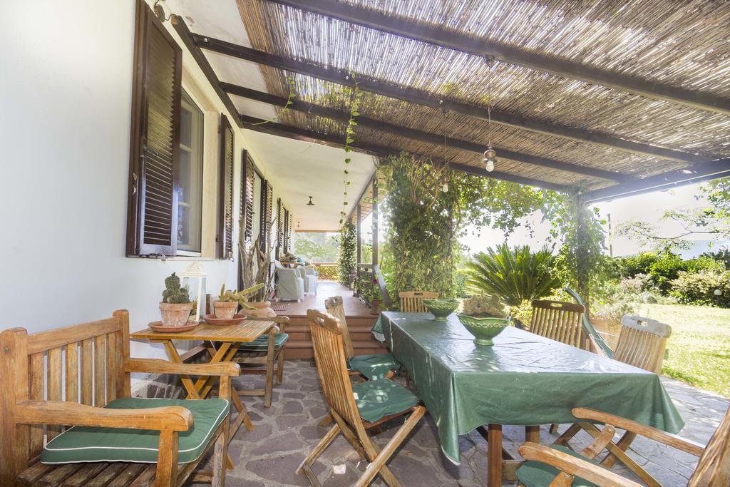 Villa Monserrato - Goelba Порто Адзуро Стая снимка