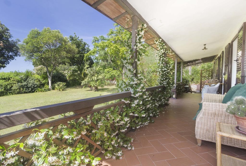 Villa Monserrato - Goelba Порто Адзуро Екстериор снимка