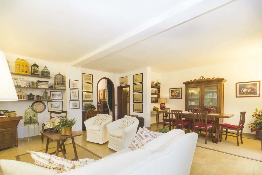 Villa Monserrato - Goelba Порто Адзуро Стая снимка